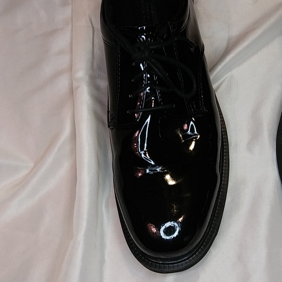 Thorogood Dress Shoes - Picture 8 of 10